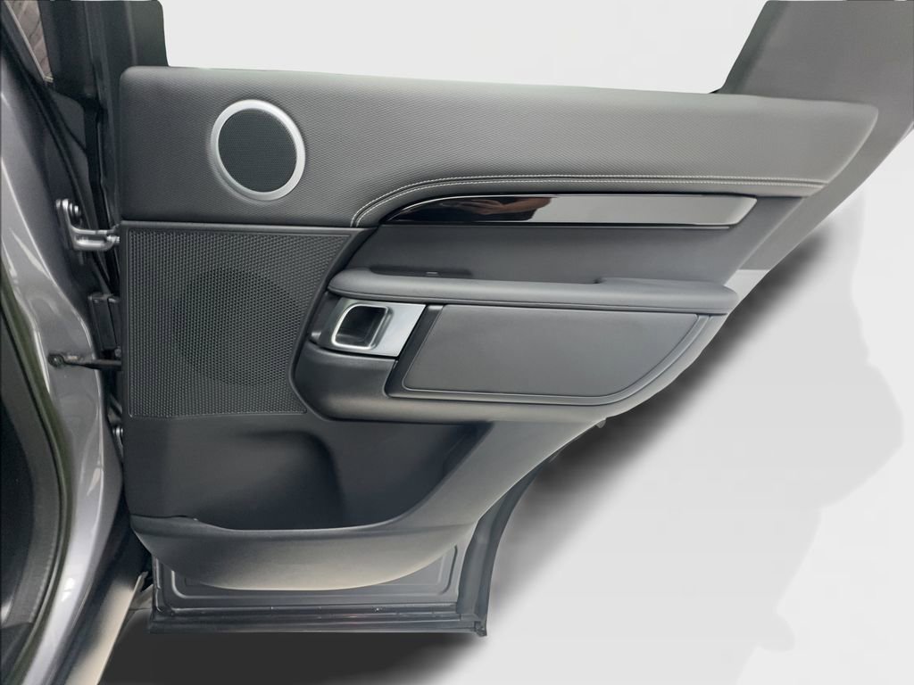 Used 2023 Land Rover Discovery HSE R-Dynamic image 28