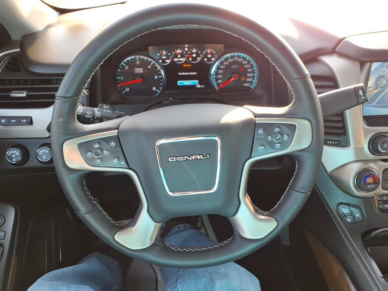 Used 2019 GMC Yukon Denali w/ Denali Ultimate Package AWD/4WD image 29
