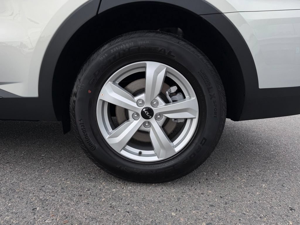 New 2026 Kia Sorento LX FWD image 32