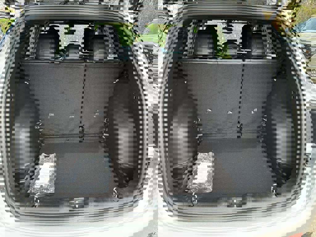 New 2026 Jeep Compass Latitude image 21