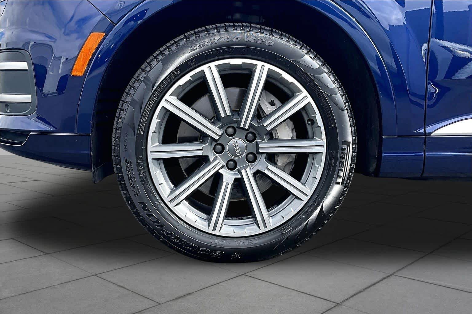 Used 2019 Audi Q7 3.0T Premium AWD/4WD image 10
