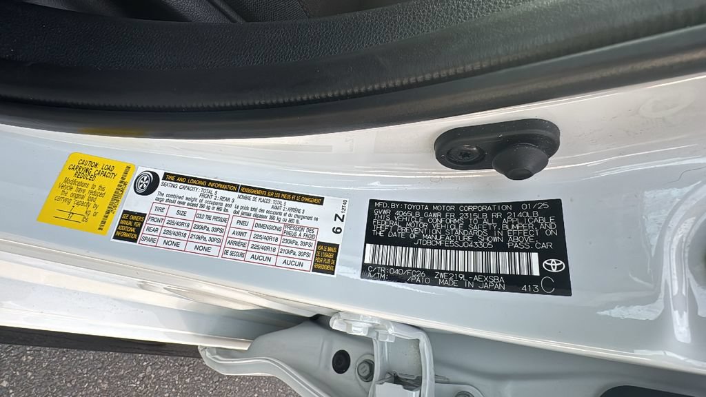 Used 2025 Toyota Corolla SE FWD image 32