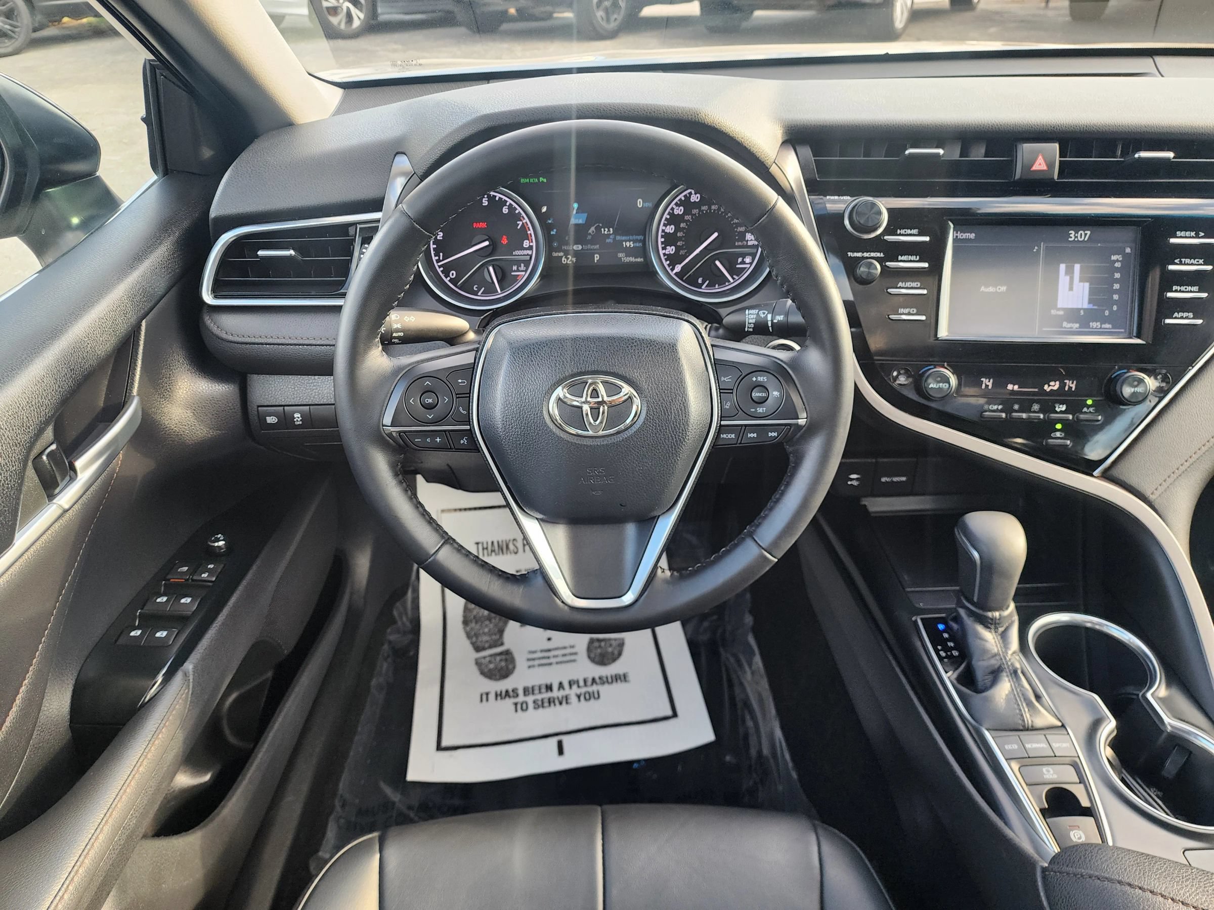Used 2018 Toyota Camry XLE FWD image 10