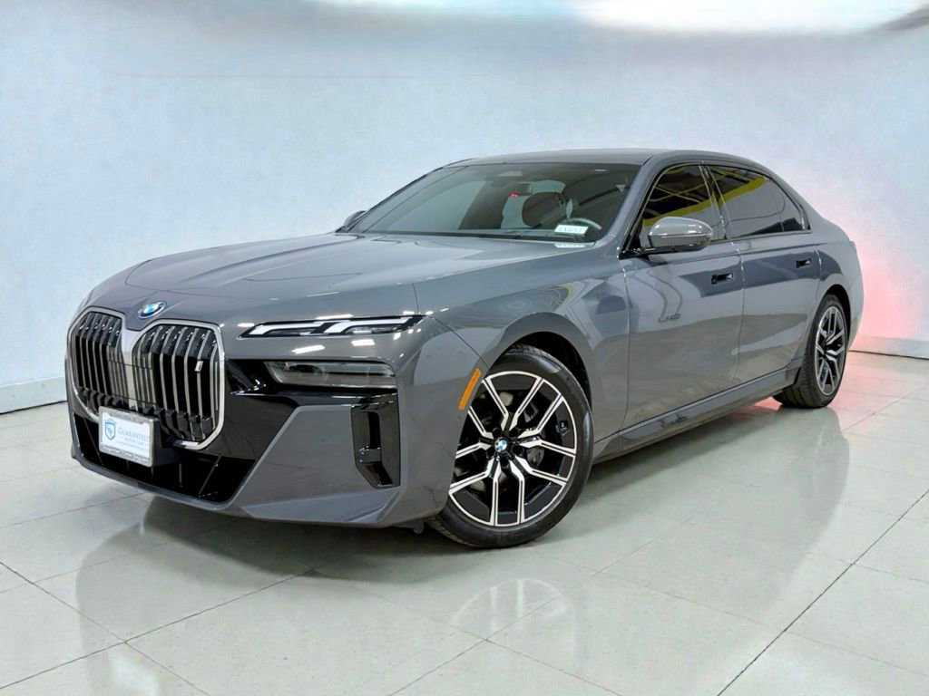 Used 2024 BMW i7 xDrive60 image 11