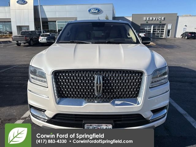 Used 2019 Lincoln Navigator Reserve image 2