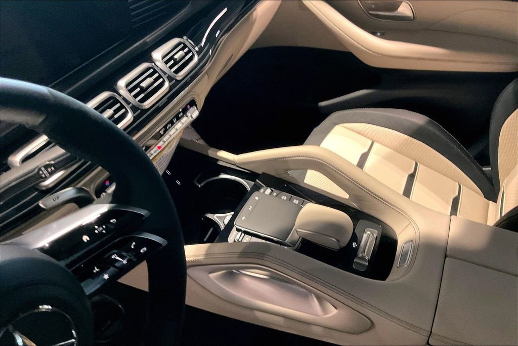 New 2026 Mercedes-Benz GLE 53 AMG 4MATIC Coupe image 6