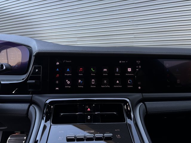 Certified 2024 Porsche Panamera image 17