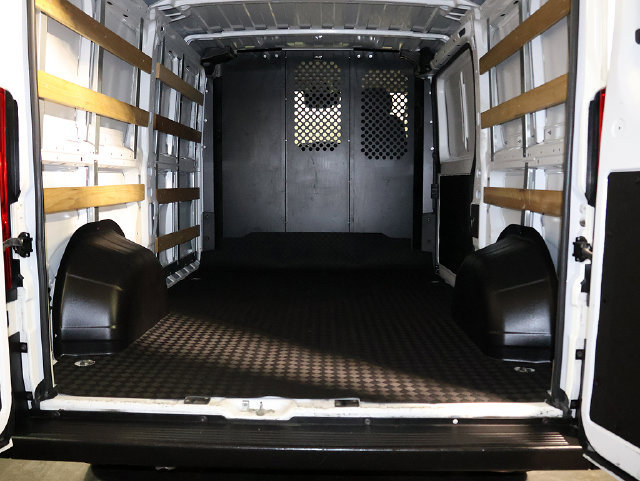 Used 2025 RAM ProMaster 2500 w/ U-Haul Equipment Group FWD image 22