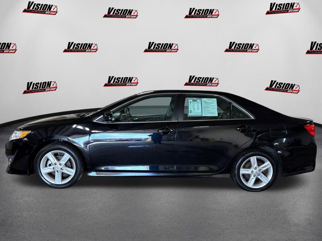 Used 2014 Toyota Camry SE image 8