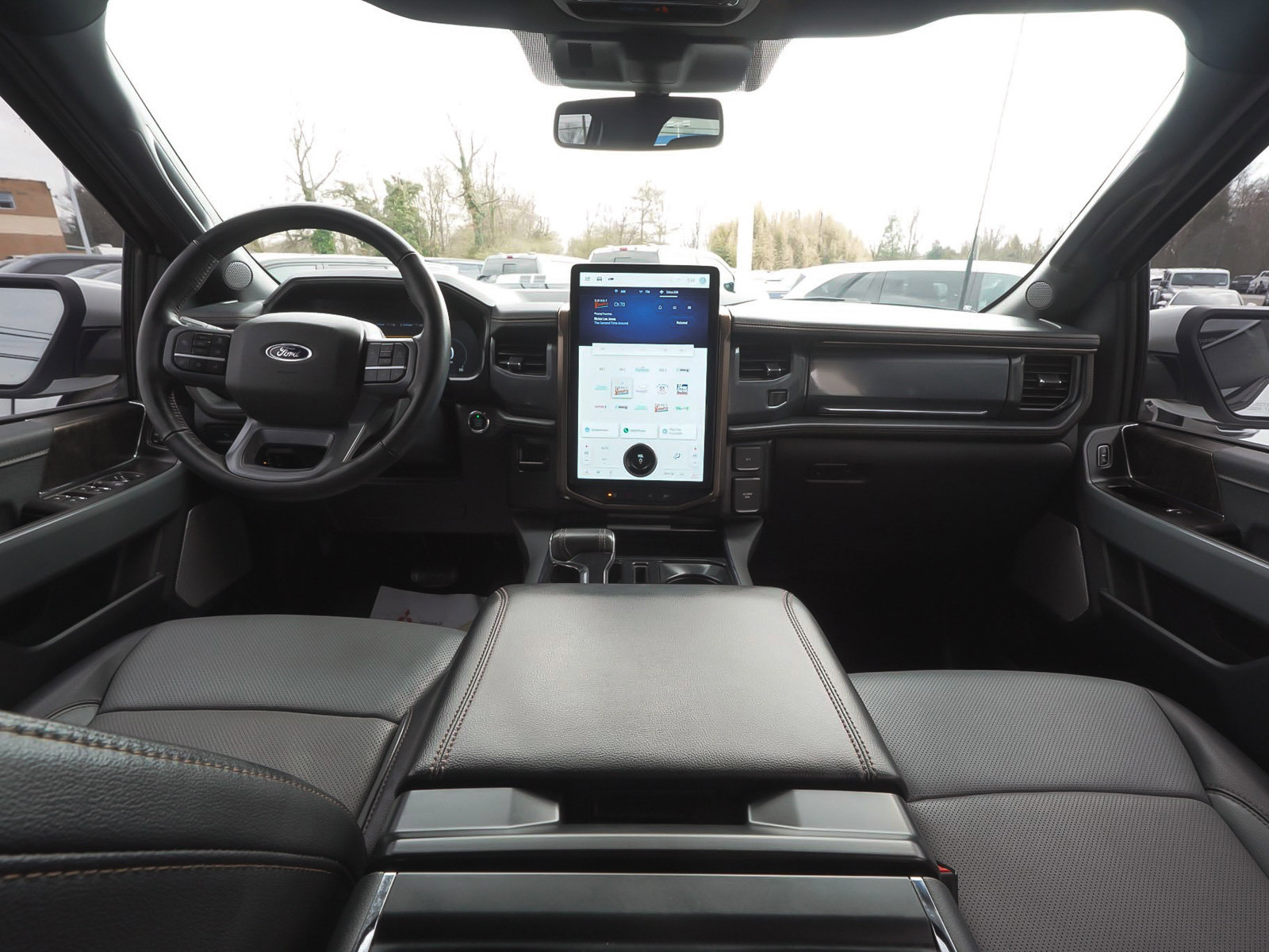 Used 2023 Ford F150 Lightning Lariat image 36