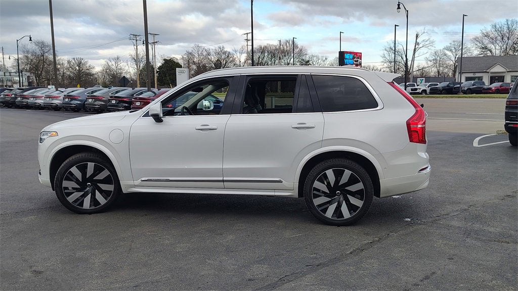 Certified 2024 Volvo XC90 T8 Plus w/ Protection Package Premier image 5