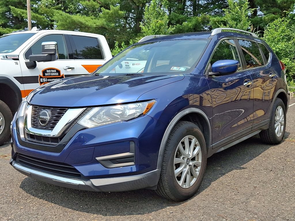 Used 2020 Nissan Rogue SV AWD/4WD image 3