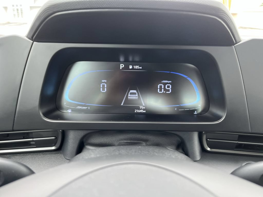 Used 2025 Hyundai Elantra Sport w/ Cargo Package FWD image 15