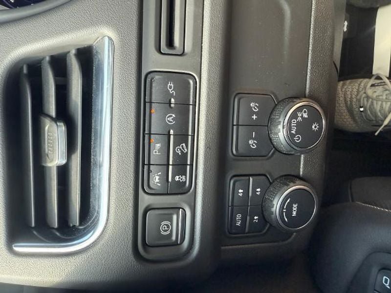 Used 2022 Chevrolet Tahoe Premier AWD/4WD image 48