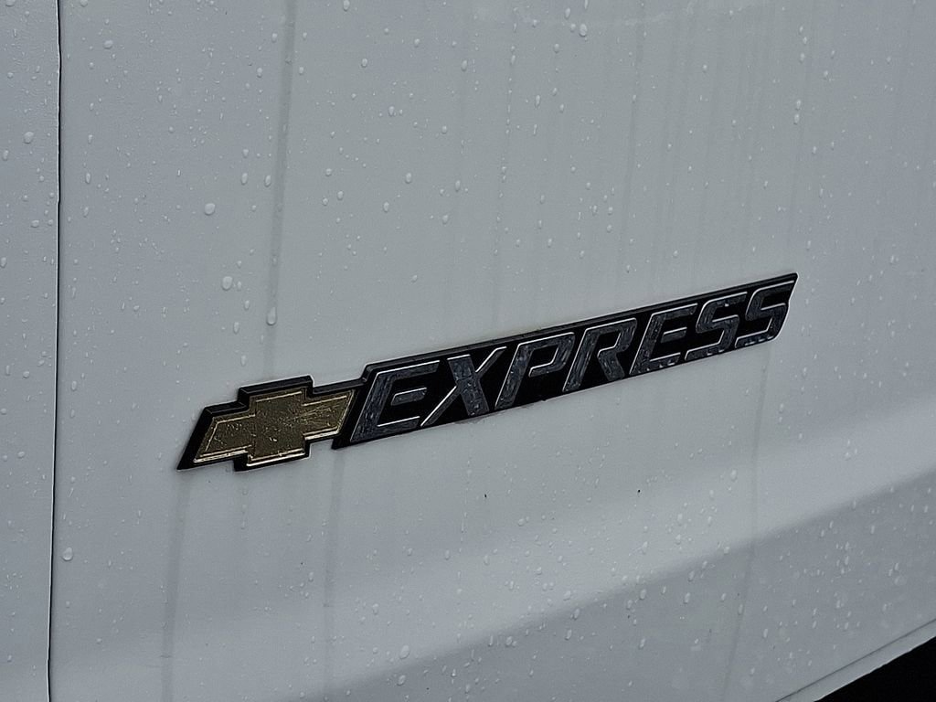 New 2025 Chevrolet Express 3500 w/ Driver Convenience Package RWD image 16