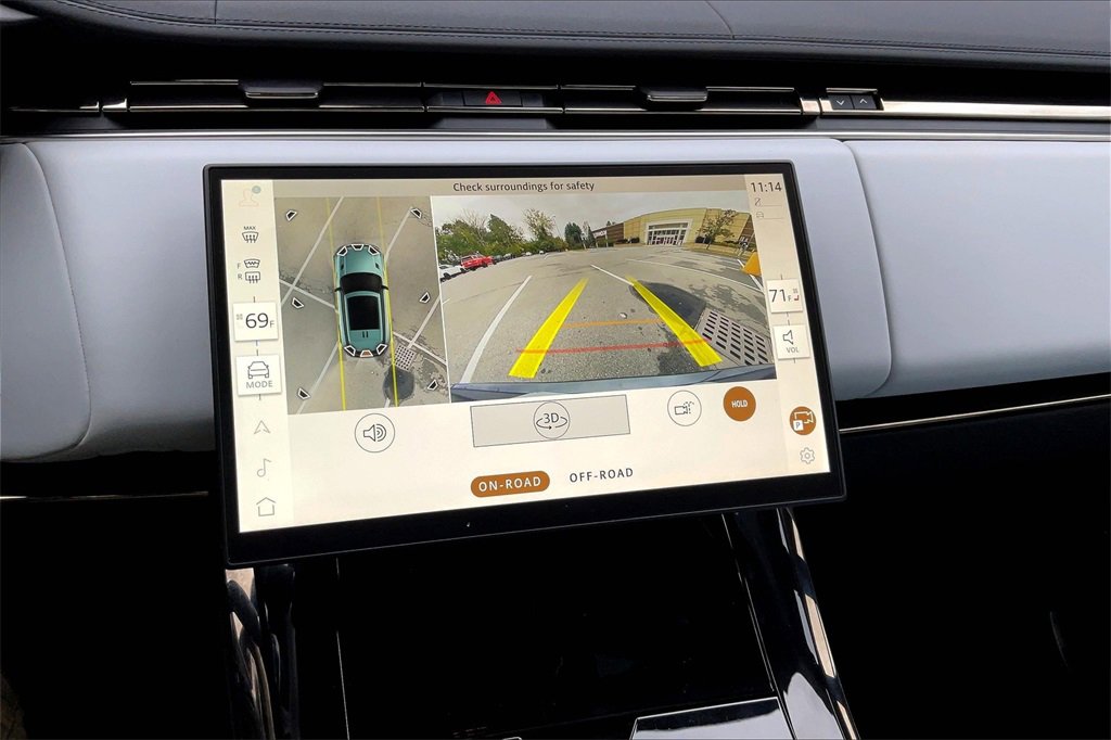 Used 2025 Land Rover Range Rover Sport image 14