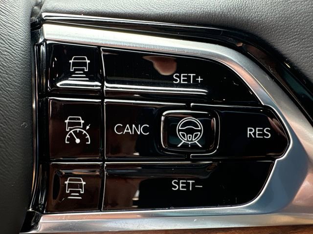 Certified 2025 Jeep Grand Cherokee L Summit w/ Advanced Protech Group IV AWD/4WD image 33