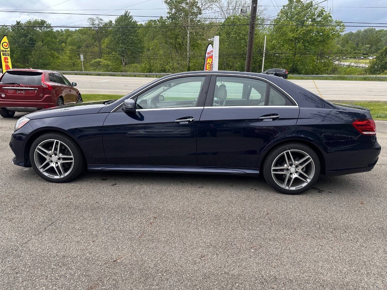Used 2014 Mercedes-Benz E 350 4MATIC Sedan image 7
