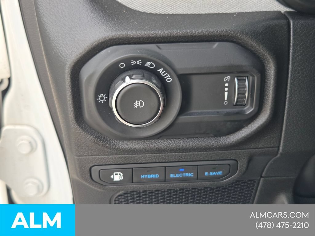 Used 2024 Jeep Wrangler Unlimited w/ Convenience Group AWD/4WD image 30