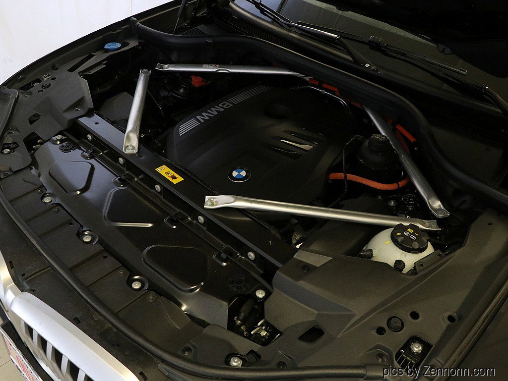 Used 2025 BMW X5 xDrive50e image 41