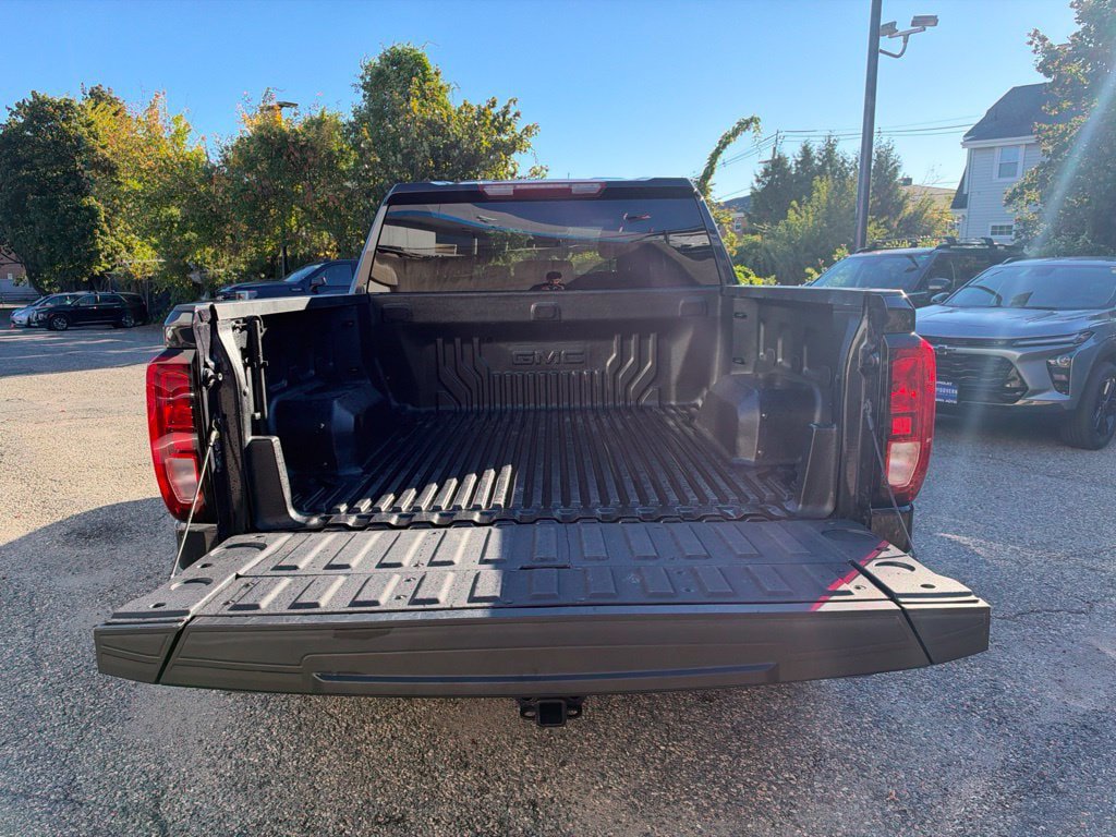 Used 2023 GMC Sierra 1500 Elevation AWD/4WD image 6