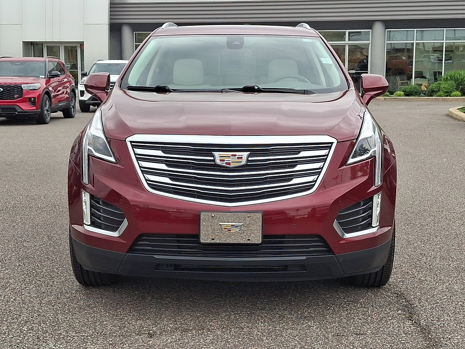 Used 2017 Cadillac XT5 Premium Luxury FWD image 3