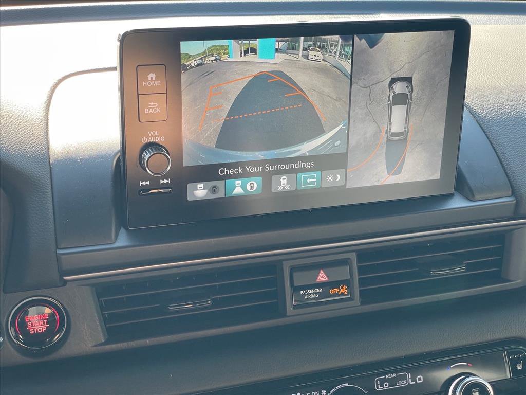 Used 2024 Honda Pilot TrailSport image 16