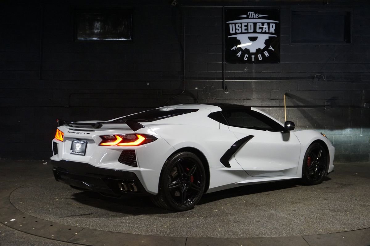 Used 2021 Chevrolet Corvette Stingray Preferred Cpe w/ Z51 Performance Package image 14