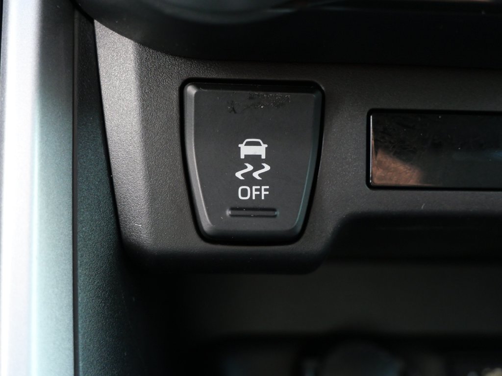 Certified 2025 Toyota RAV4 LE AWD/4WD image 20
