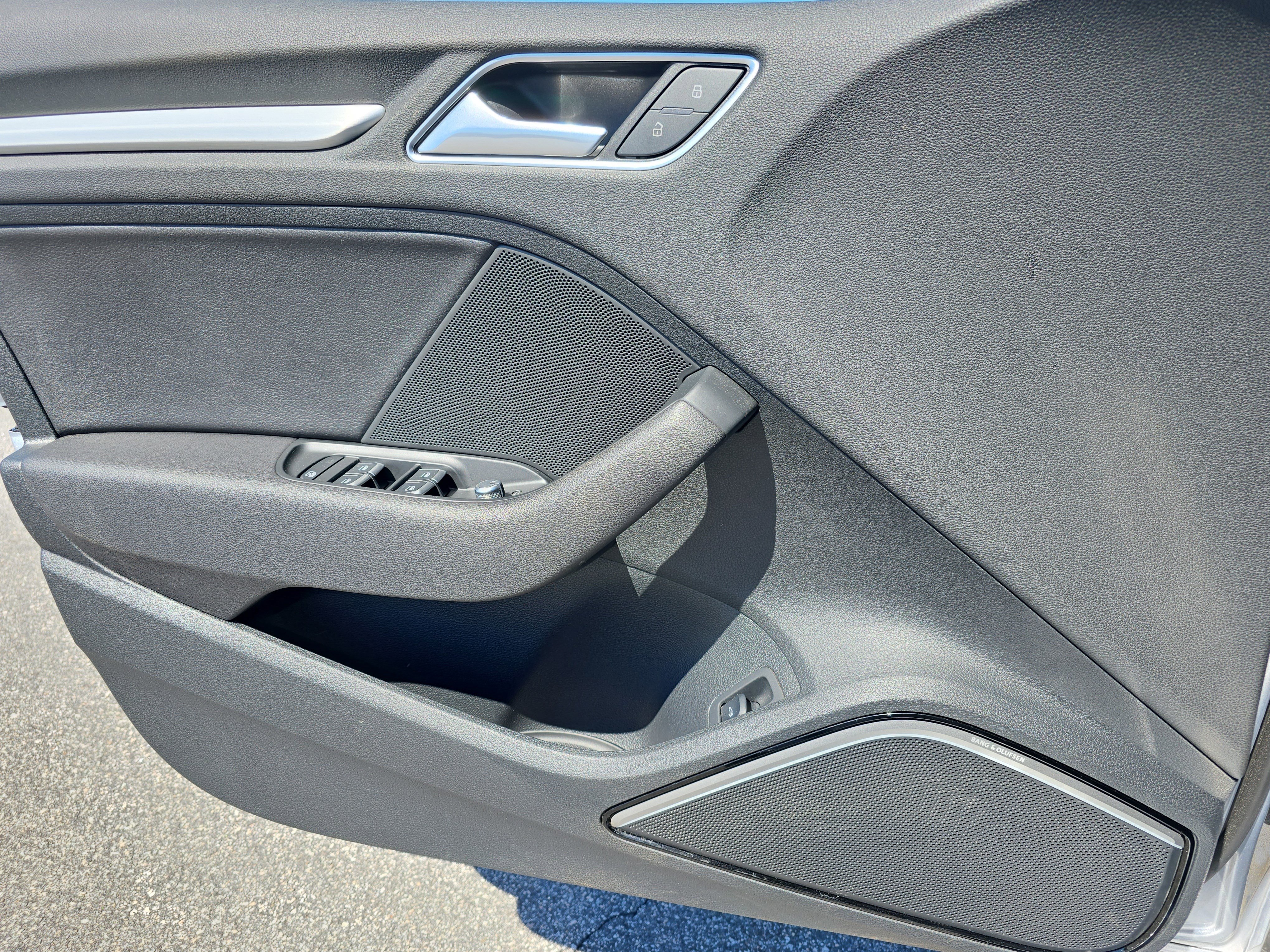 Used 2016 Audi S3 Premium Plus image 24