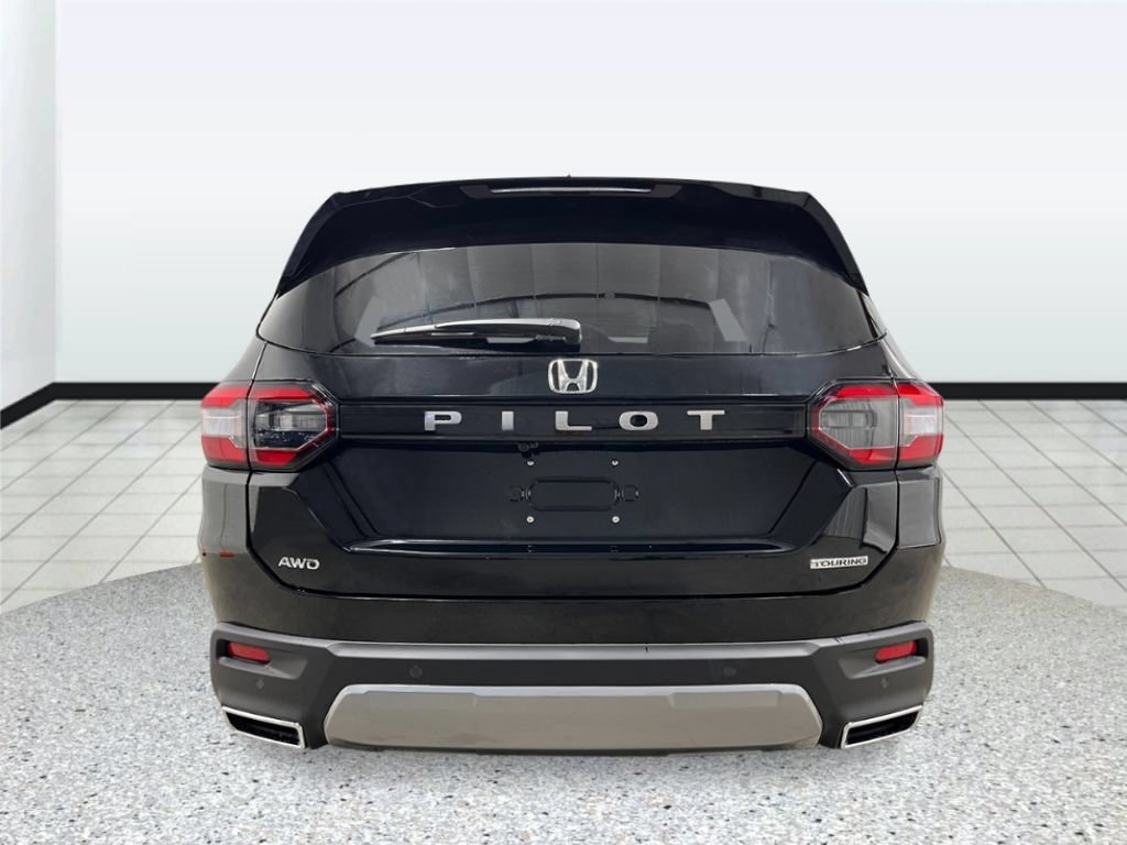 New 2026 Honda Pilot Touring image 4