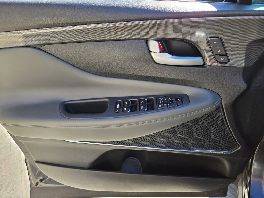 Used 2023 Hyundai Santa Fe Limited image 23