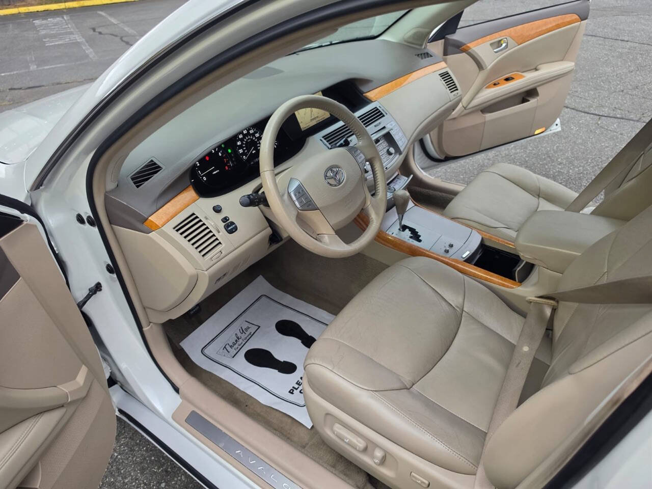 Used 2006 Toyota Avalon XLS FWD image 21