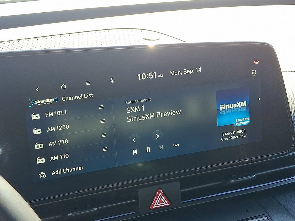 Used 2025 Hyundai Elantra SEL FWD image 17
