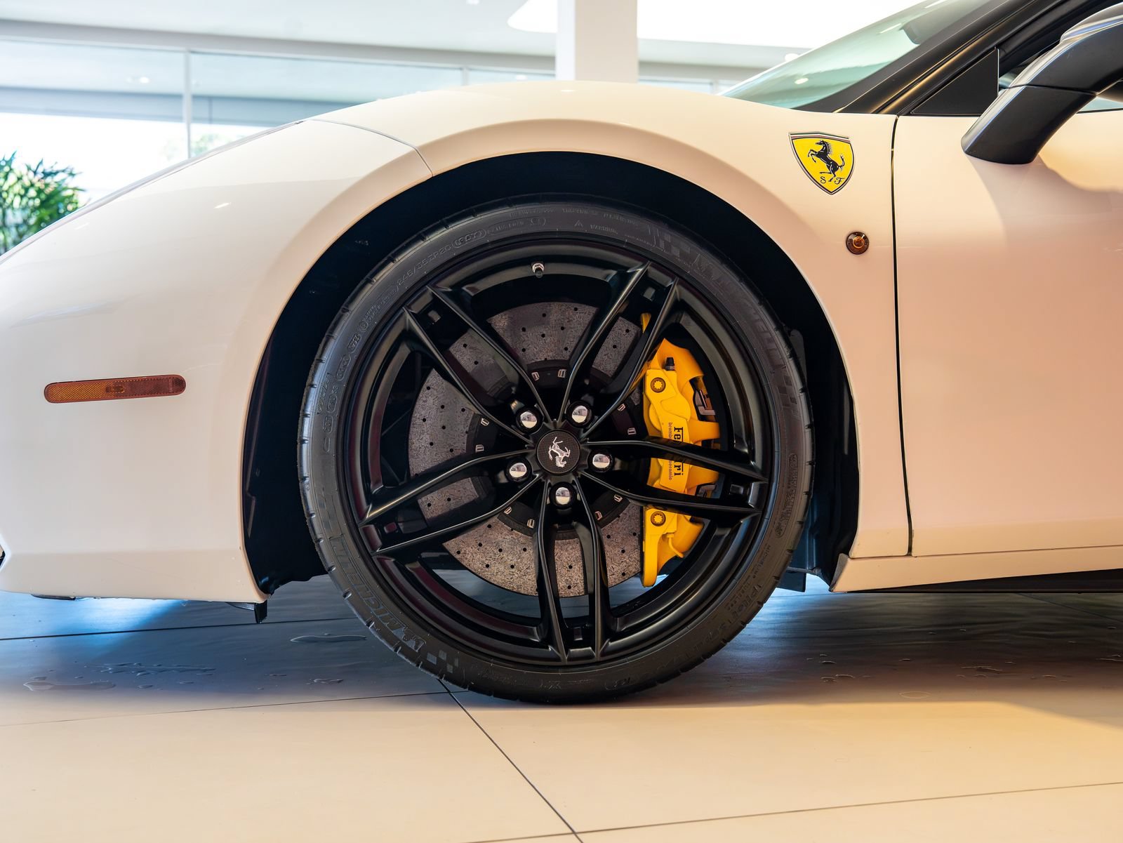 Certified 2016 Ferrari 488 GTB RWD image 3