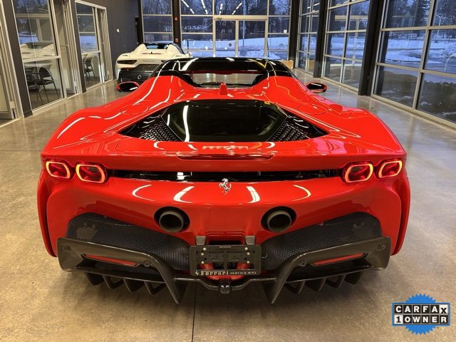 Used 2023 Ferrari SF90 Spider image 16
