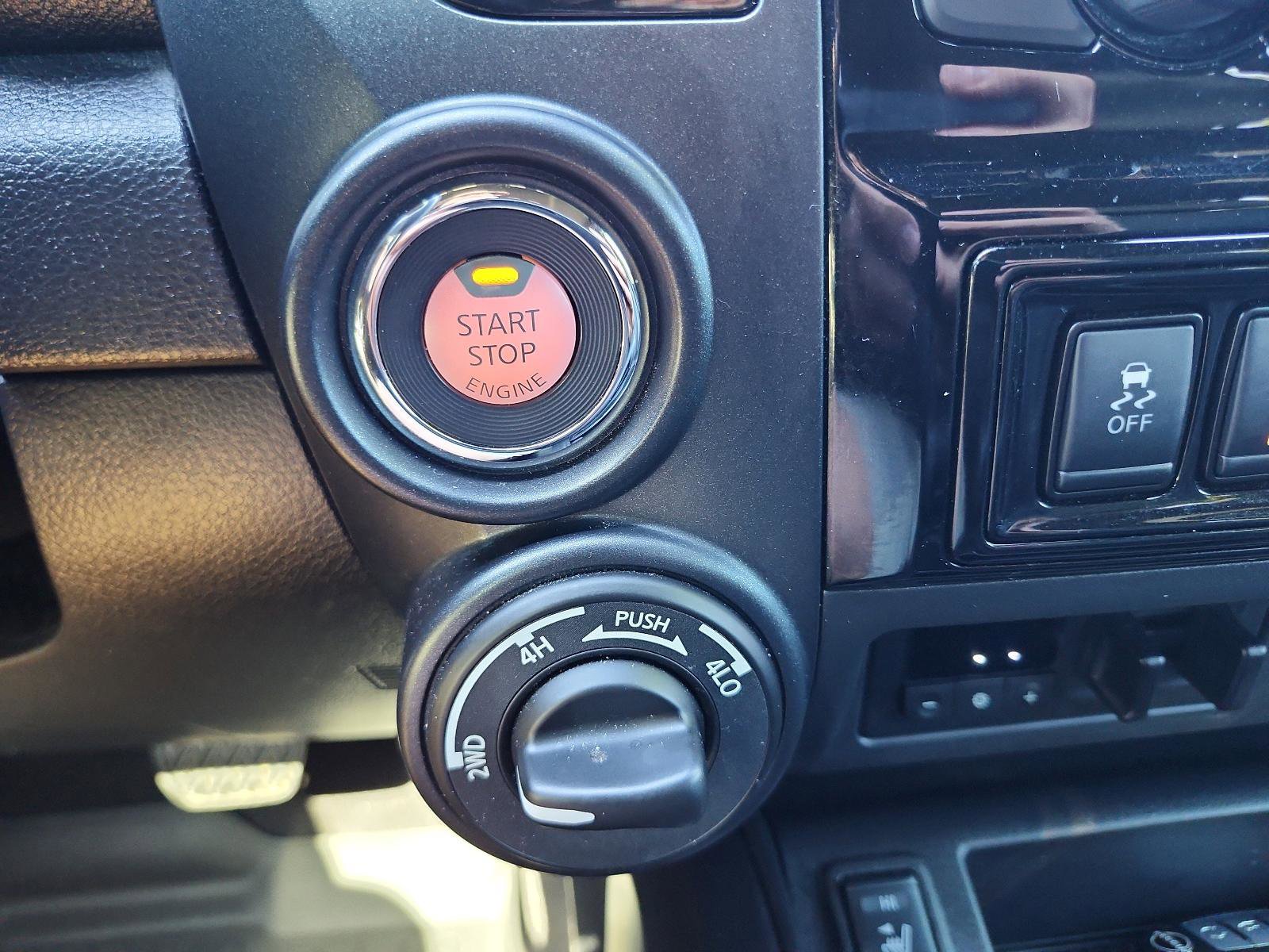 Used 2023 Nissan Titan PRO-4X w/ Pro-4x Convenience Package image 22