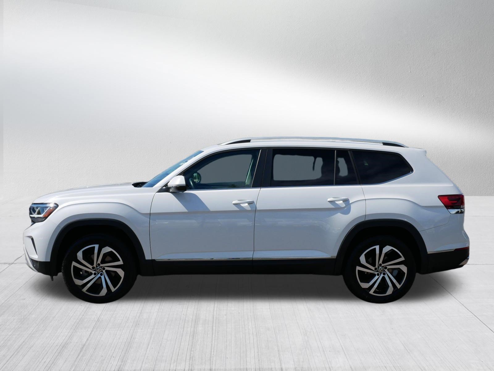 Used 2023 Volkswagen Atlas SEL AWD/4WD image 4