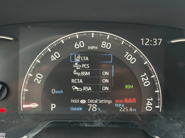Used 2025 Toyota RAV4 XLE AWD/4WD image 20