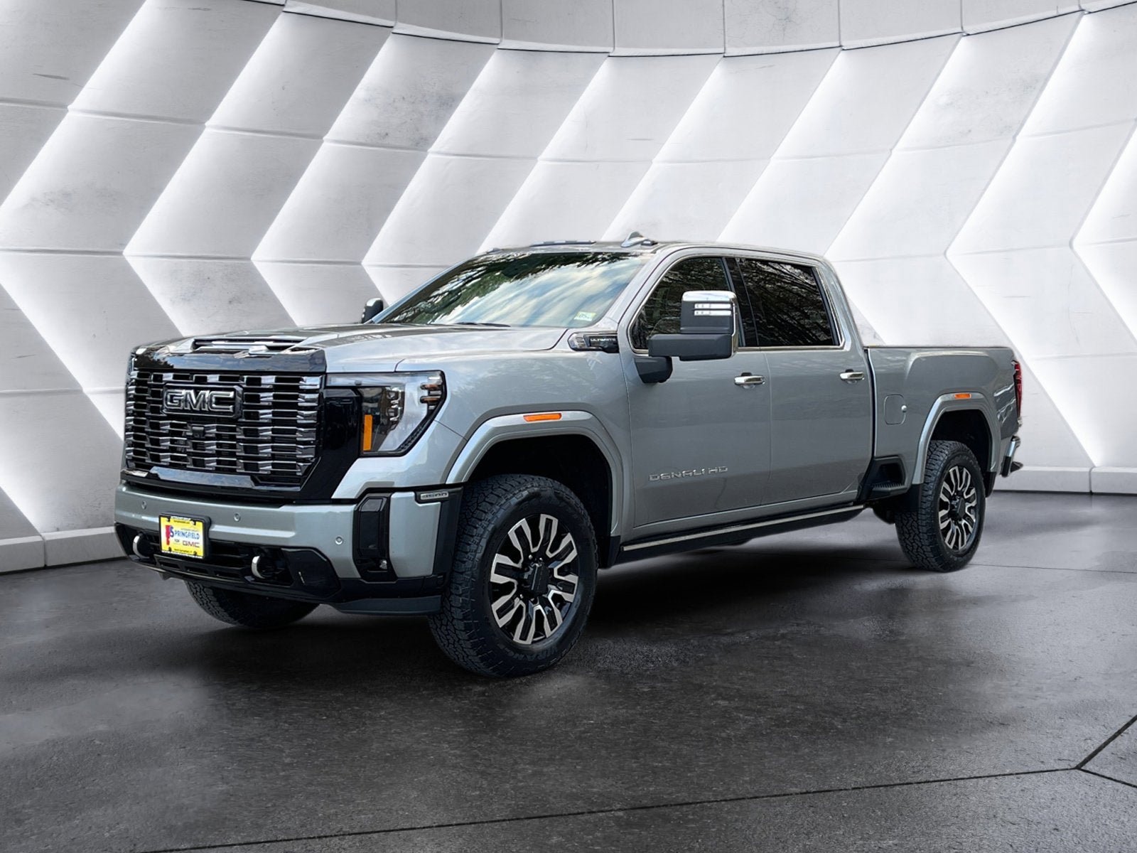Used 2025 GMC Sierra 3500 Denali Ultimate AWD/4WD image 2
