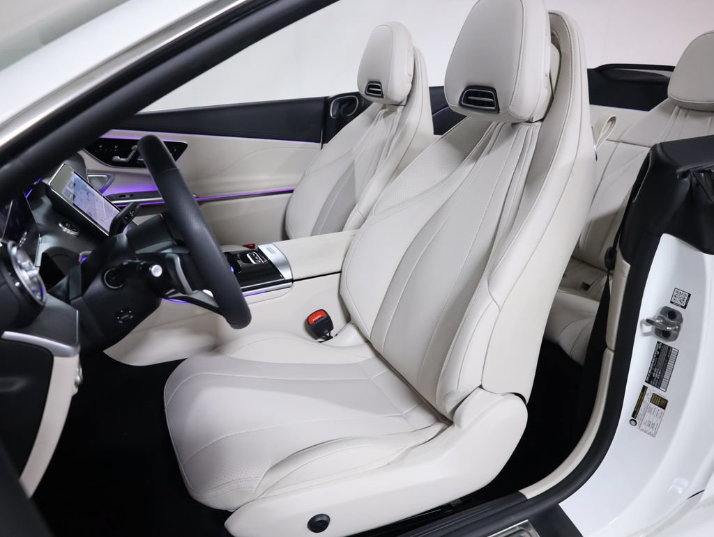 Used 2025 Mercedes-Benz CLE 450 4MATIC Cabriolet image 46