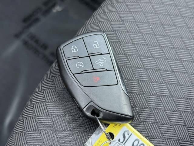 Used 2023 Chevrolet Silverado 1500 LT AWD/4WD image 30