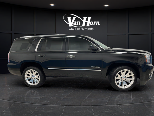 Used 2017 GMC Yukon Denali w/ Open Road Package AWD/4WD image 8