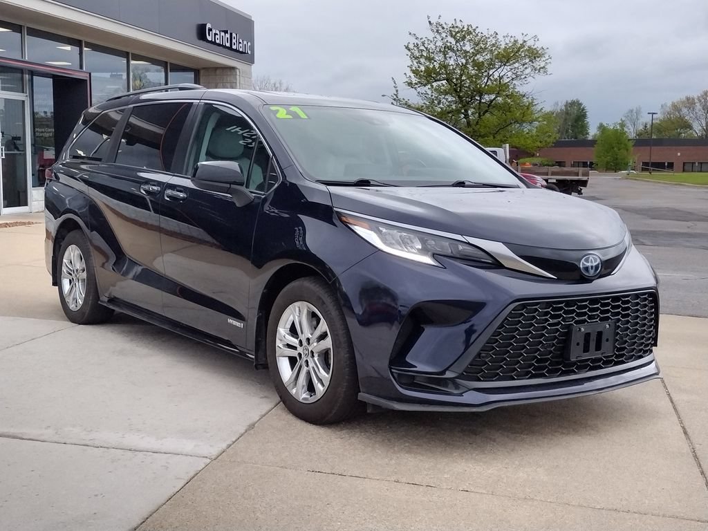Used 2021 Toyota Sienna XSE AWD/4WD image 15