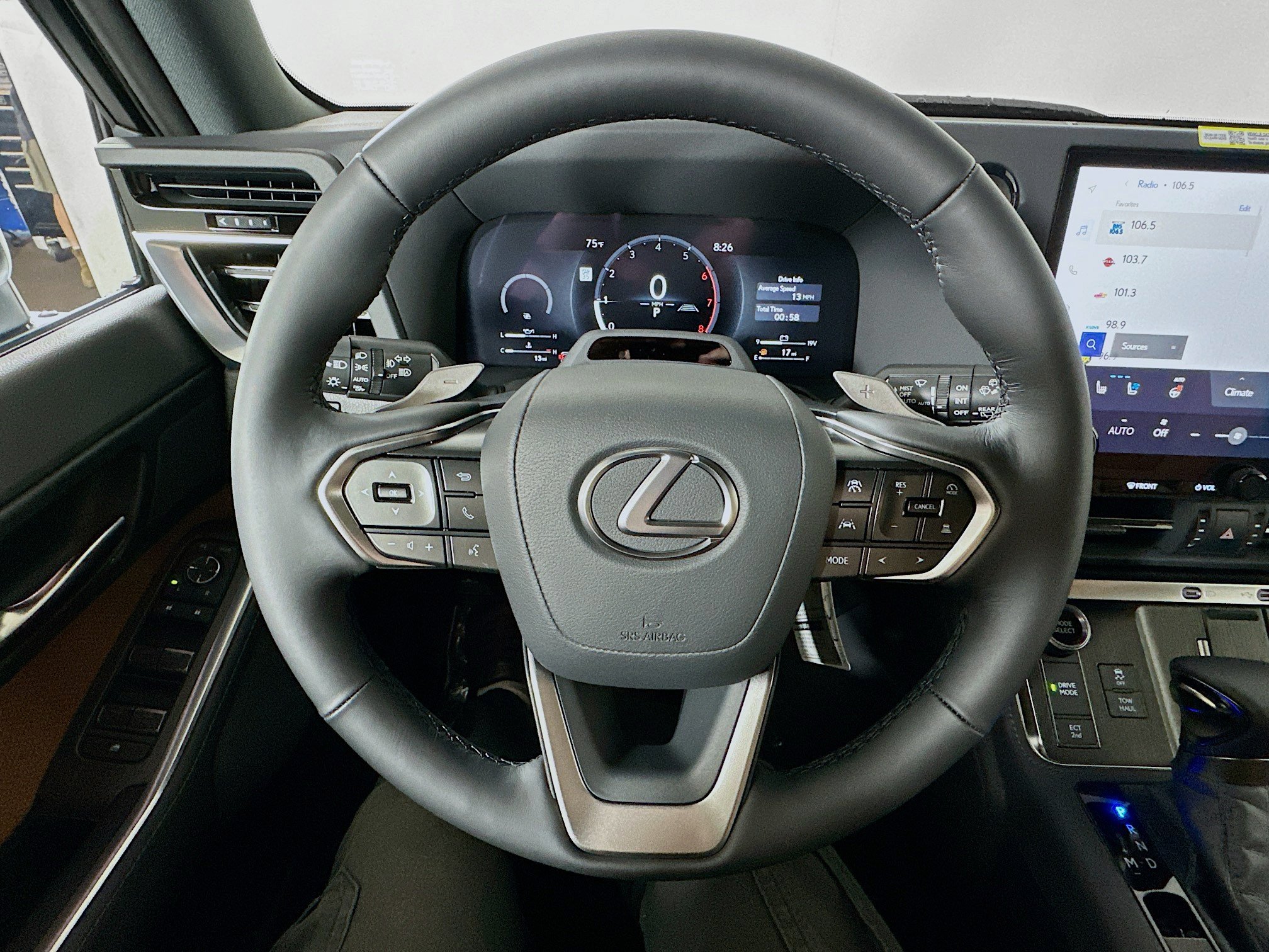 New 2026 Lexus GX 550 w/ Accessory Package (2T) AWD/4WD image 11
