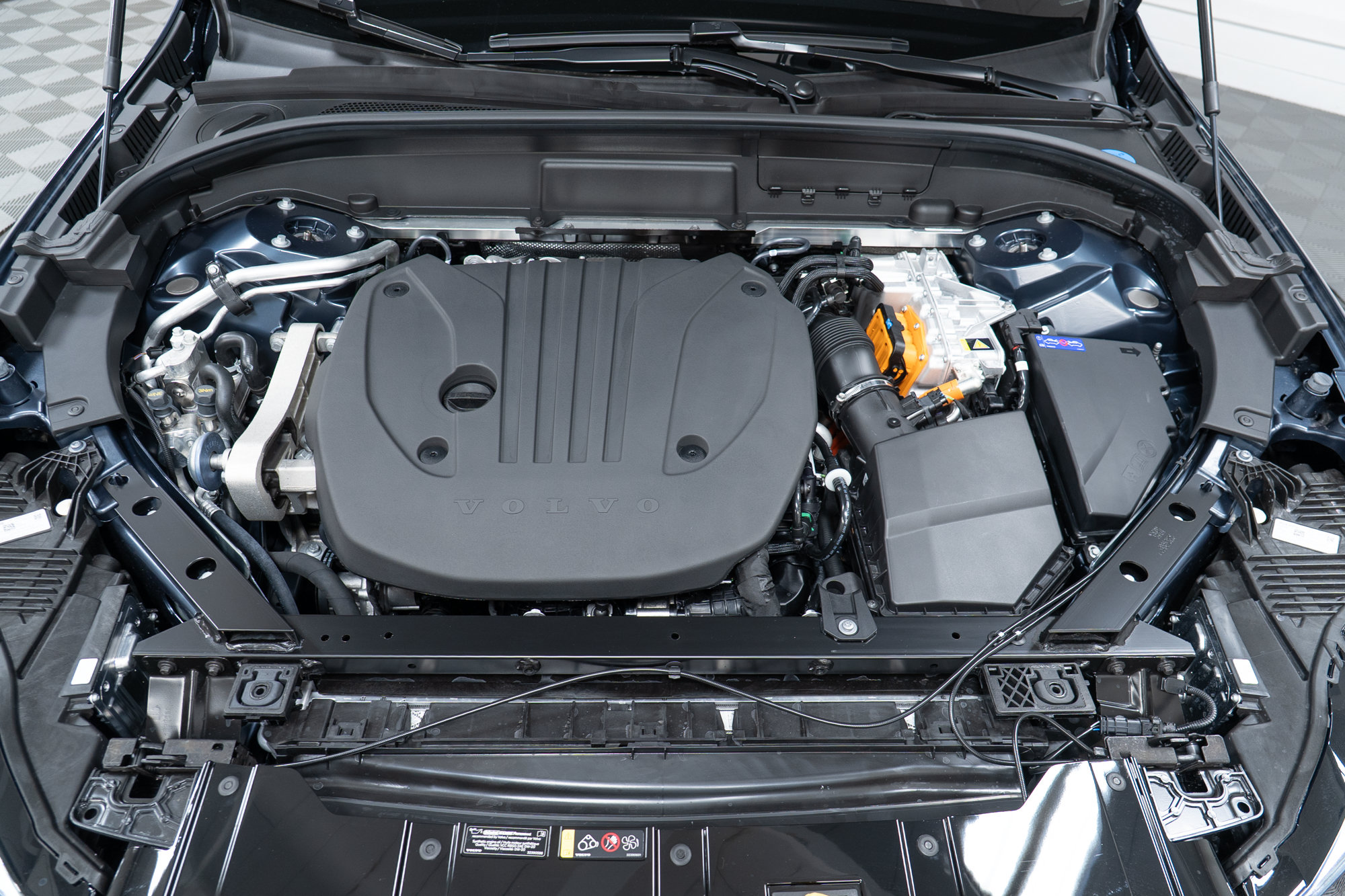 New 2027 Volvo XC60 T8 Ultra AWD/4WD image 9