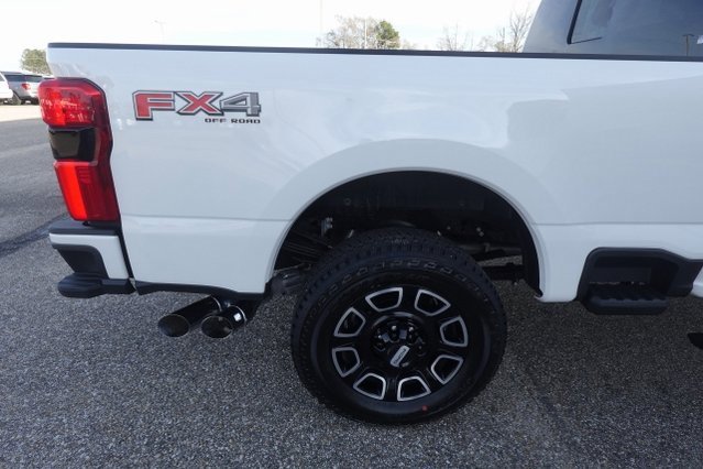 New 2025 Ford F250 Platinum image 20