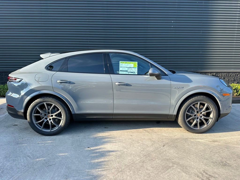 Used 2026 Porsche Cayenne E-Hybrid Coupe image 10