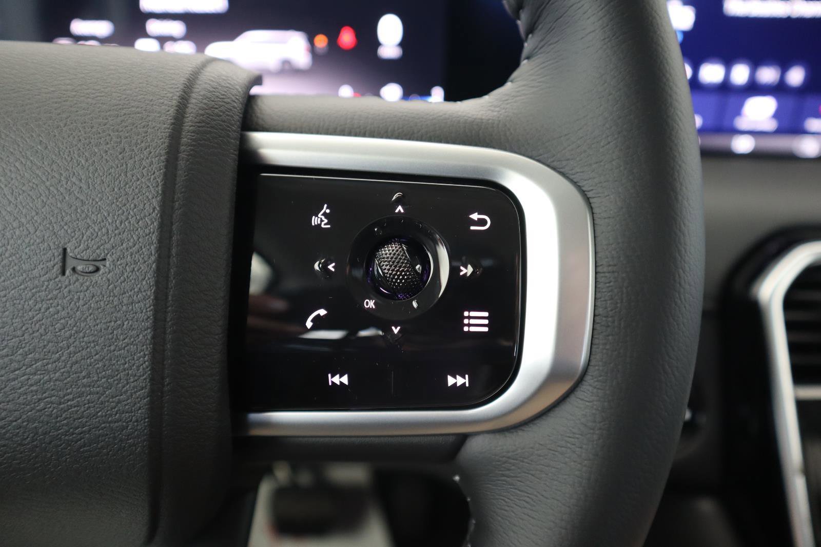 New 2026 Nissan Armada SV image 22