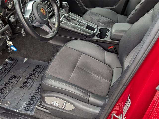 Used 2020 Porsche Macan image 11
